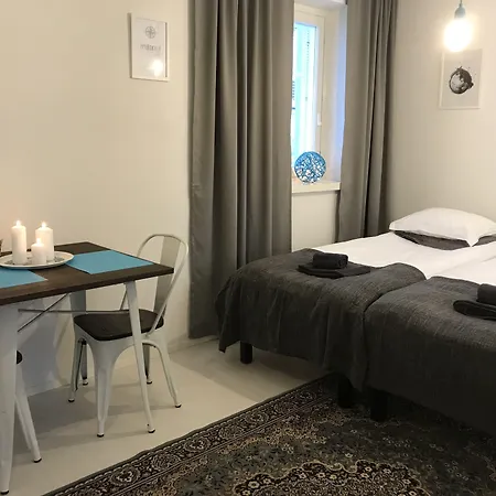 Door Apartment *